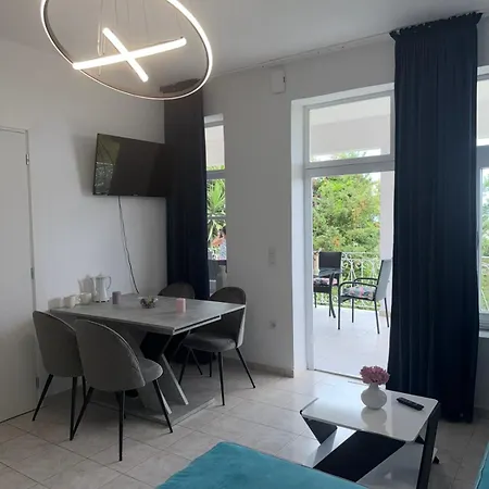Daria Sea View House