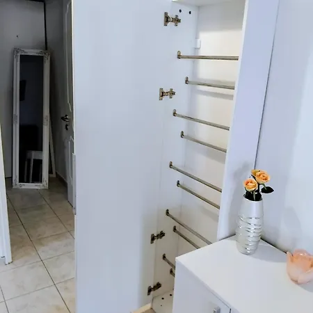 Daria Sea View House